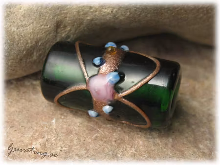 Wedding Cake Mossgrön pärla tub ca 22x14 mm