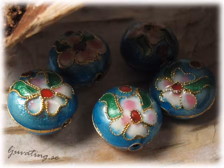 Cloisonne ljusblå rund kudde ca 14 mm
