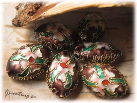 Storpack Cloisonne 20st brun puffad ellips 20x14mm