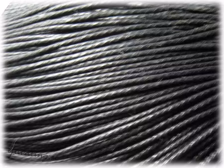 Tvinnad svart bomull ej vaxad ca 2 mm tjock