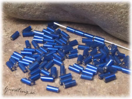 Blå silverlined stavar ca 4,5 x 2 mm