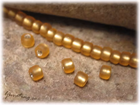 Matsuno guld frostad silverlined 11/0