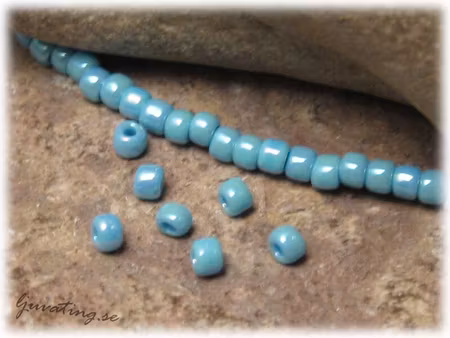 Matsuno sea opal opaque Rainbow 11/0