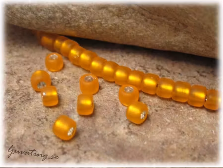 Matsuno light orange frostad silverlined 11/0