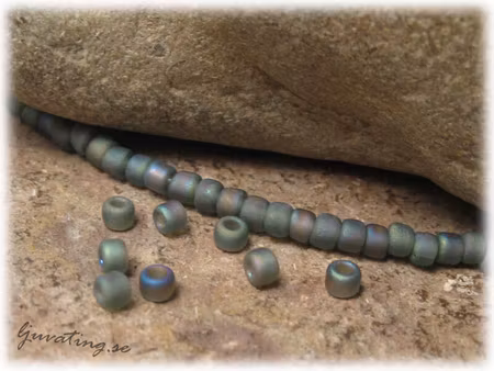 Matsuno purple green Frostad AB 11/0