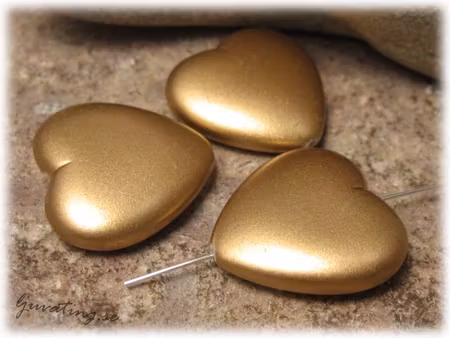 Hjärta guldfärgad ca 20x19 mm