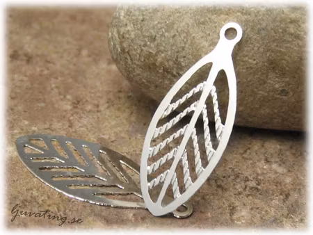 Droppformat löv silverpläterat ca 22x9 mm
