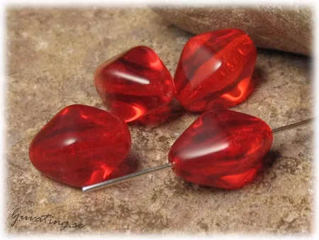 Stor röd bicone glaspärla ca 15x10 mm