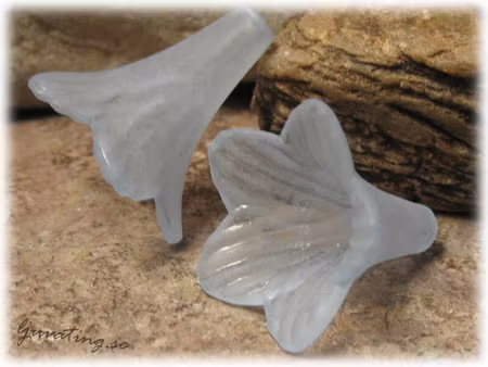 Frostad blå stor trumpetblomma ca 23x22 mm