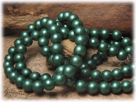 Pärlor i glas rund matt grön lackad 20-pack ca 8mm