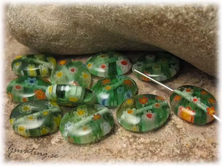 Millifiori basfärg grön flat oval ca 12x10 mm