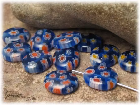 Basfärg mörkblå flat oval ca 12x10 mm