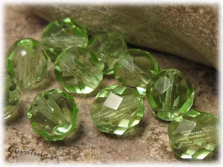 Peridot grön facetterad 10-pack ca 8 mm