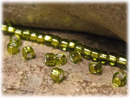 Matsuno lime SR silverlined 11/0