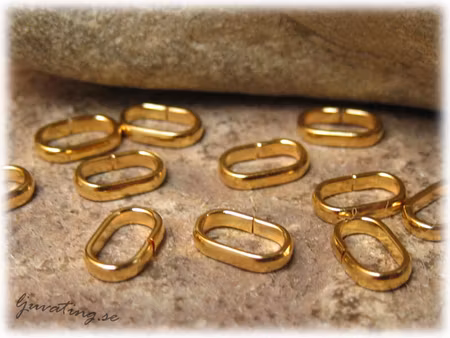 Oval jumpring guldpläterad ca 8x5 mm