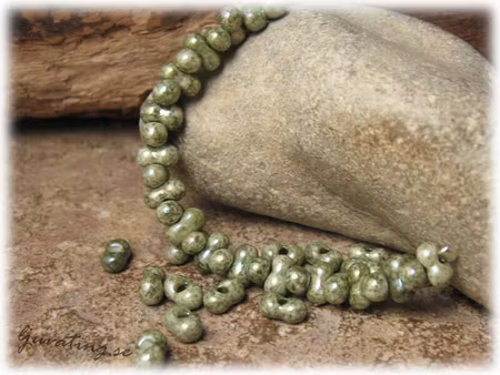 Green stone farfalle pärla ca 4x2 mm