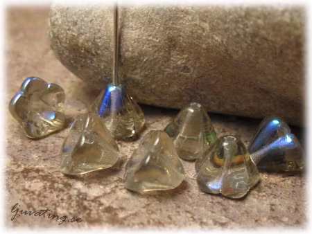 Black diamond AB lyster liten änglakjol ca 6x8 mm