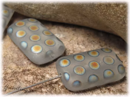 Rektangel med multiprickar ca 19x12 mm