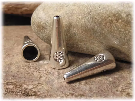 Kon/kåpa/pärlhatt ca 21x8 mm