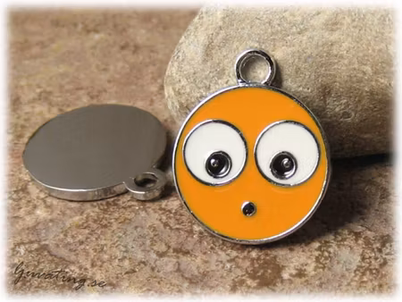 Emaljerad berlock orange ansikte ca 17,5 mm