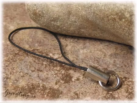 Berlock hängare svart snodd ca 55 mm