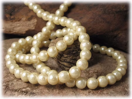 Gräddgul glaspärla med struktur 20-pack ca 8 mm