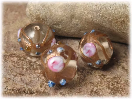 Wedding Cake Clear rund lite mindre ca 14x12mm