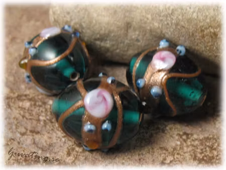 Wedding Cake Aqua grön oval pärla ca 17x14 mm