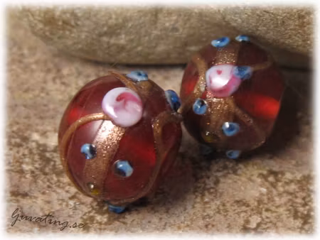 Wedding Cake rödton rund pärla ca 15x12mm