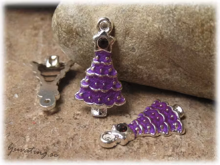 Berlock lila julgran med rhinestone ca 21x12 mm