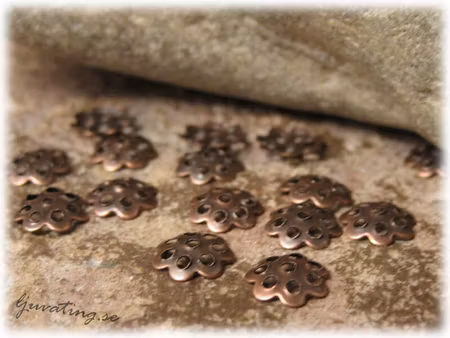 Pärlhatt filigran mörk kopparfärgad 20-pack ca 6mm