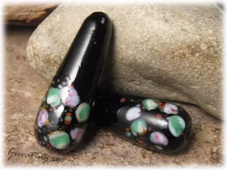 Svart opak stor droppe med blommor ca34x12