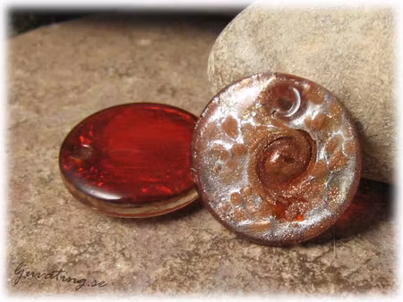 Glashänge mindre flat rund röd silverfoil  ca 21mm