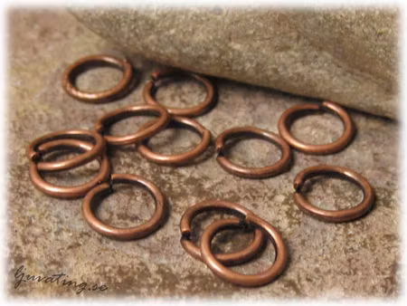 Bindringar robusta antik röd kopparfärgade 20-pack ca 8 mm