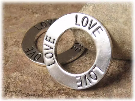 Budskapsring Love Storpack 20 stycken ca 24 mm