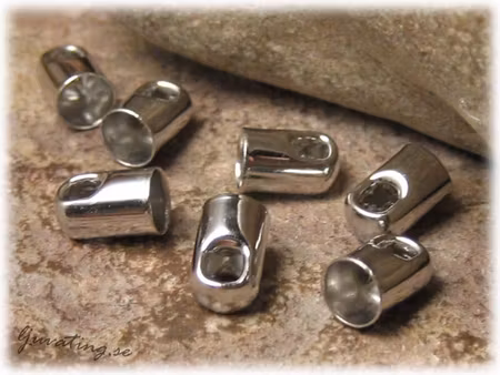 Runda ändhylsor platinafärgade 8-Pack ca 8x5 mm