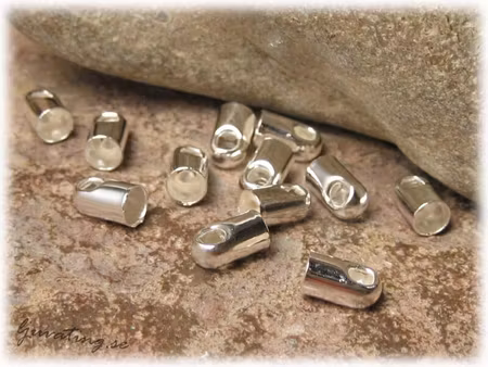 Runda ändhylsor silverfärgade 10-Pack ca 7x4 mm