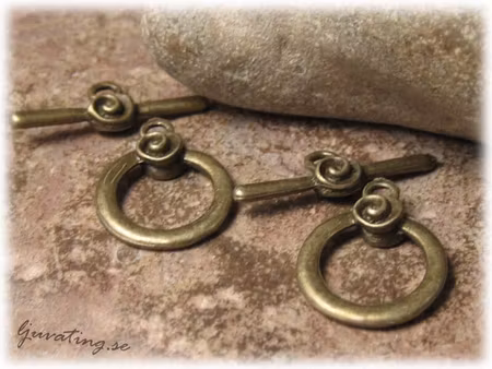 Toggle lås i bronsfärgad metall ca 16,5 mm