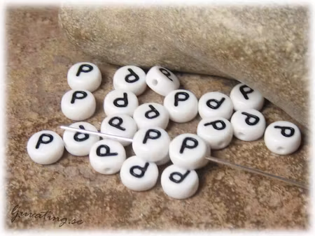 Bokstavspärla P i acryl  20-pack ca 7 mm