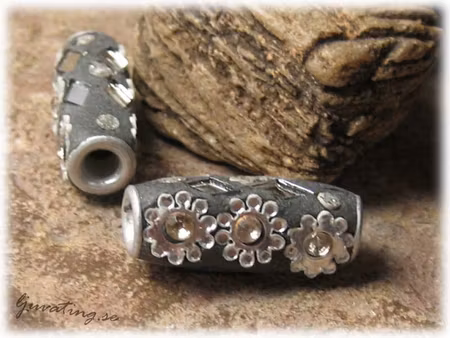 Avång mörkgrå med detaljer o speglar ca25x10x10mm