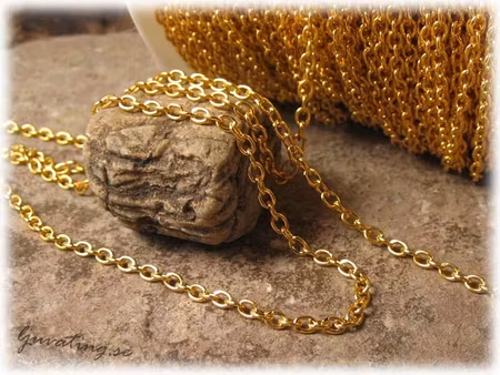 Kedja guldfärgad korsad ca 4x3 mm