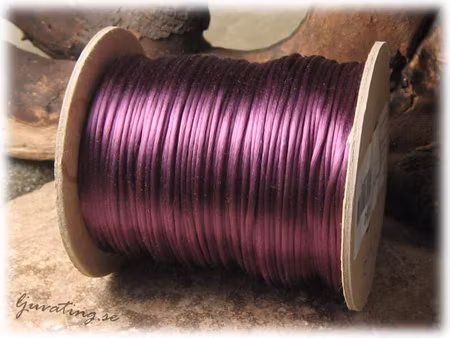 Plommonlila Rattail / Satincord tjocklek ca 2 mm