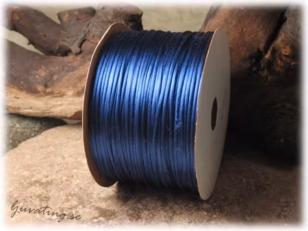 Royal blå Rattail / Satincord tjocklek ca 1 mm