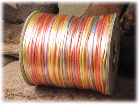 Multifärgat pastell rattail cord tjocklek ca 2 mm