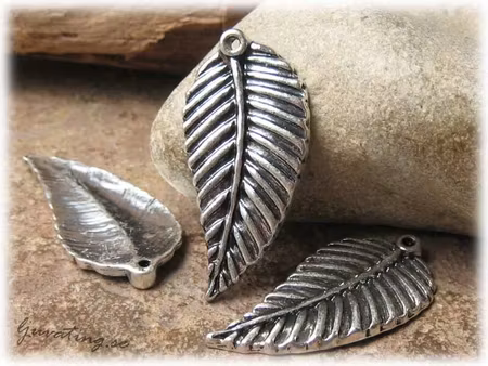 Hänge/berlock fjäder antikfinish ca 35x17 mm