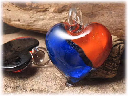 Glashänge silverfoil hjärta blå/röd ca 45x38 mm