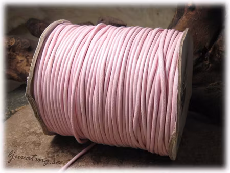 Tvinnad vaxad bomull rosa tjocklek ca 2 mm