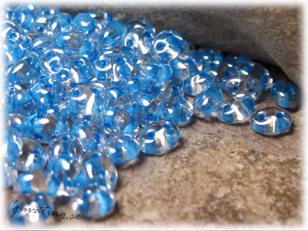 Twin beads crystal blå colorlined ca 2,5x5 mm