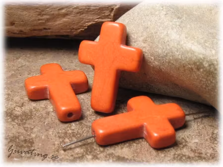 Kors i orange Howlite 30x22 mm