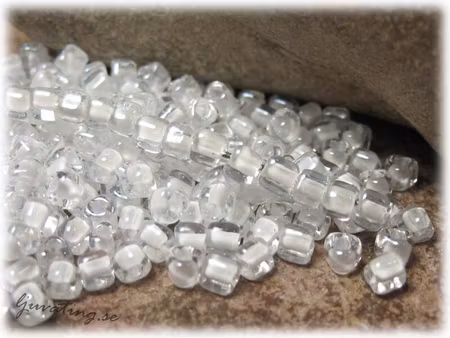 Miyuki triangel crystal whitelined 8/0